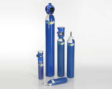 Cage for protection of pressure gas cylinders against external damage designed to high protection and perfect ergonomics for handling and administration. Improved visibility of pressure valve Together with Equanox of Oxylitre